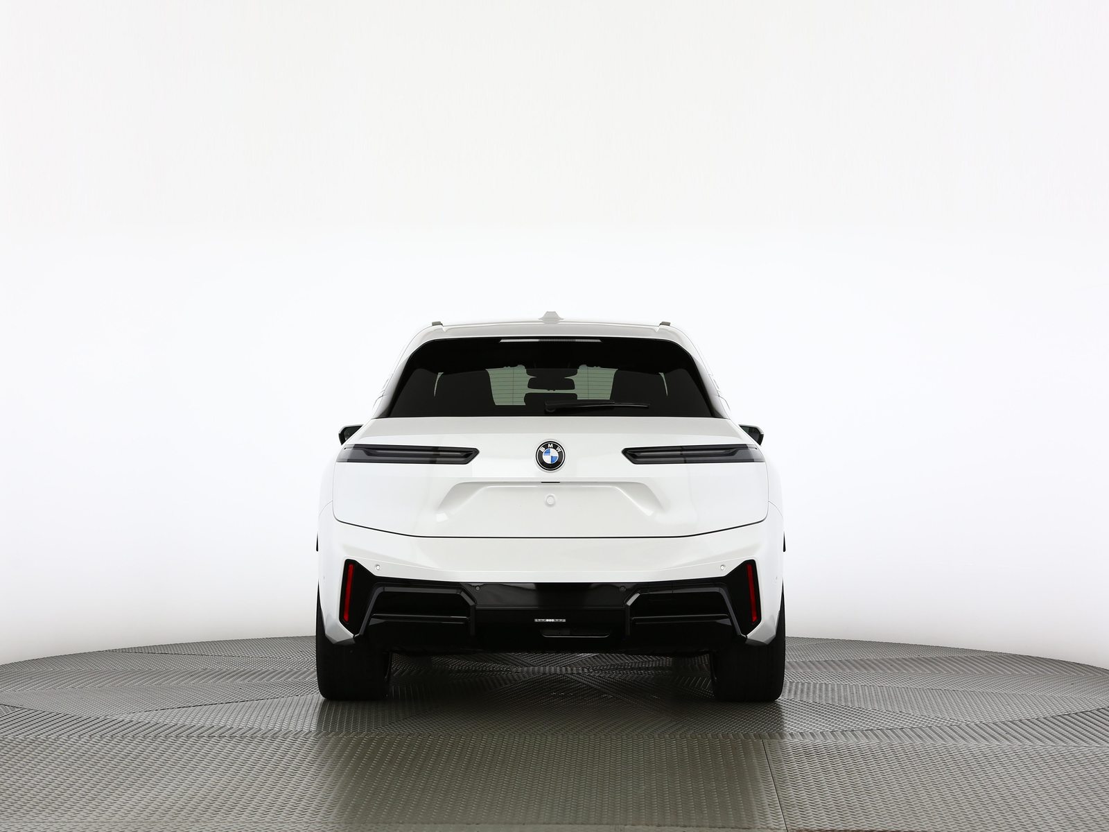 BMW iX xDrive60, Electric, New car, Automatic - 4