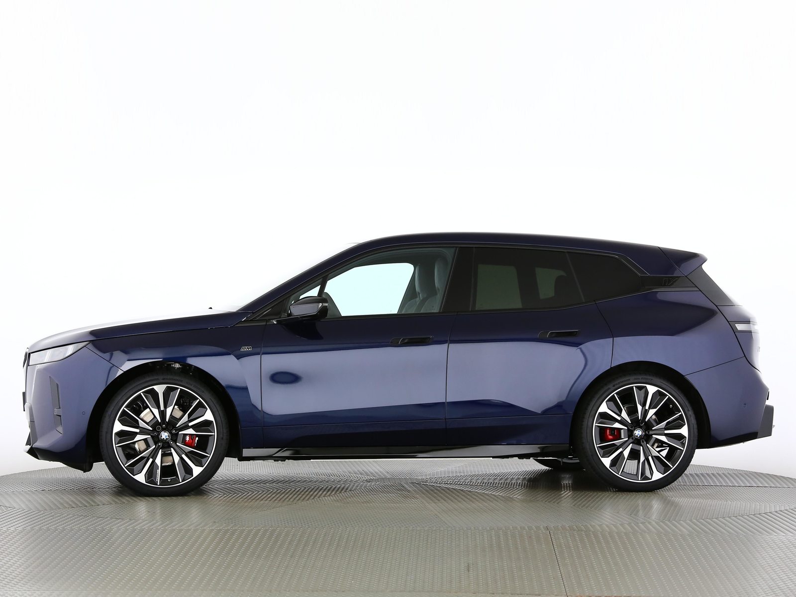 BMW iX M70, Electric, New car, Automatic - 3