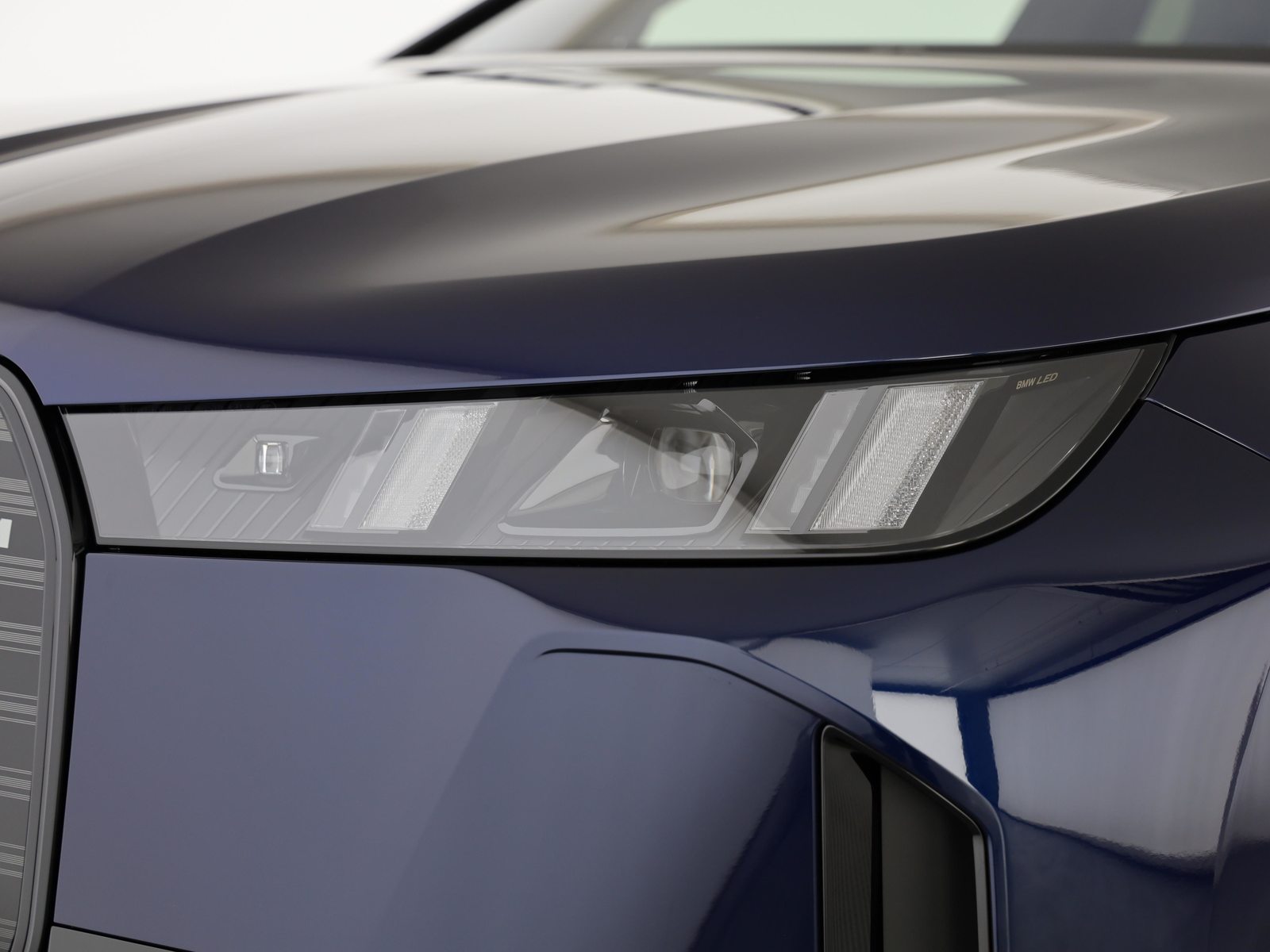 BMW iX M70, Electric, New car, Automatic - 6