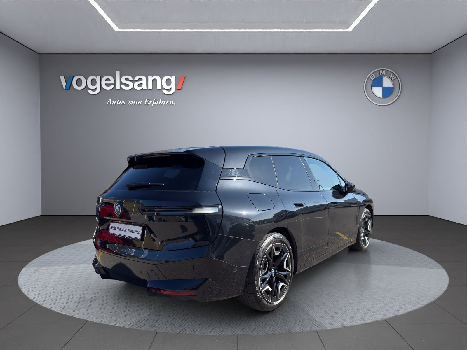 BMW iX 40 Launch Edition, Elektro, Occasion / Gebraucht, Automatik - 7