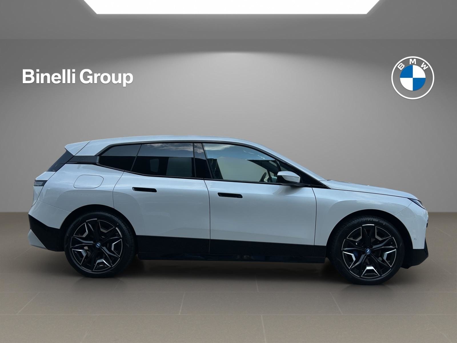 BMW iX xDrive50, Électrique, Occasion / Utilisé, Automatique - 6