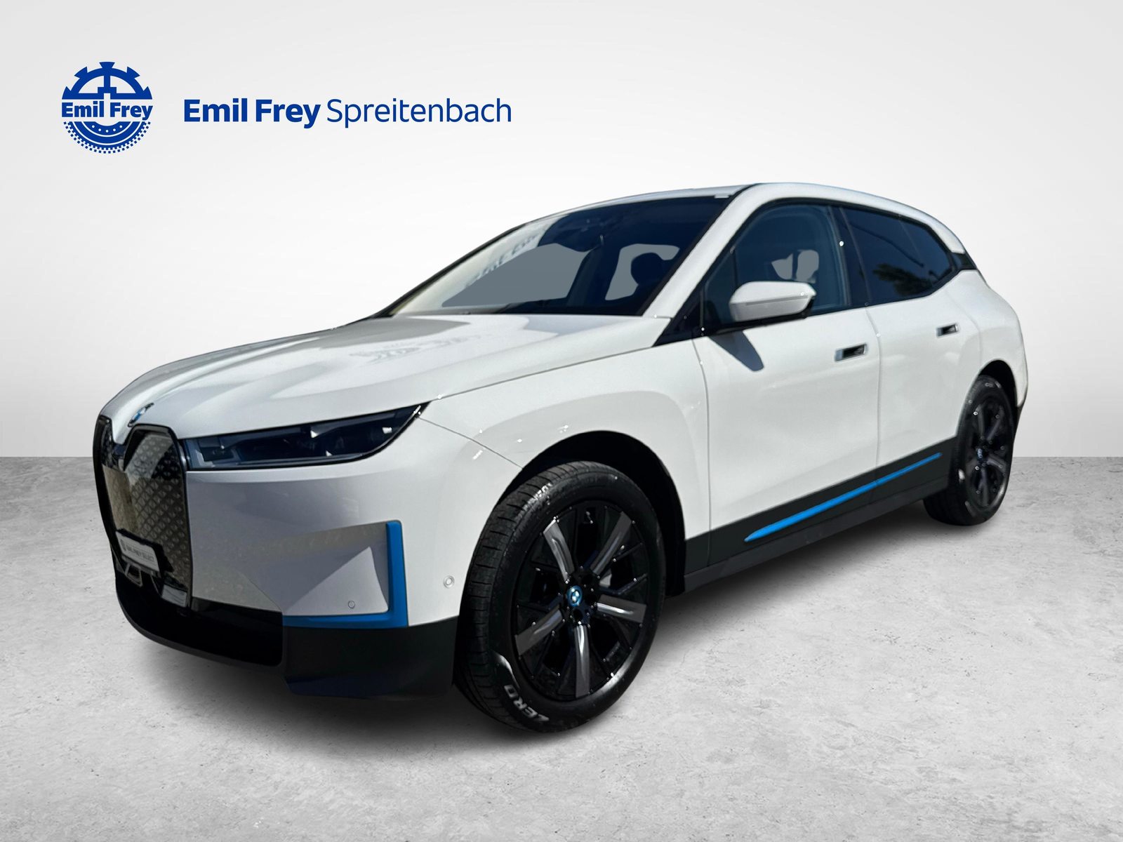 BMW iX xDrive50 / Jetzt mit attraktivem 0.99% Leasing!