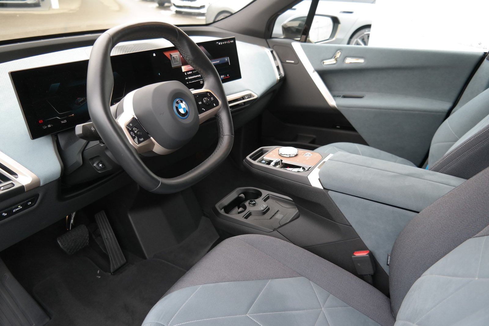 BMW iX 50, Elektro, Occasion / Gebraucht, Automatik - 5