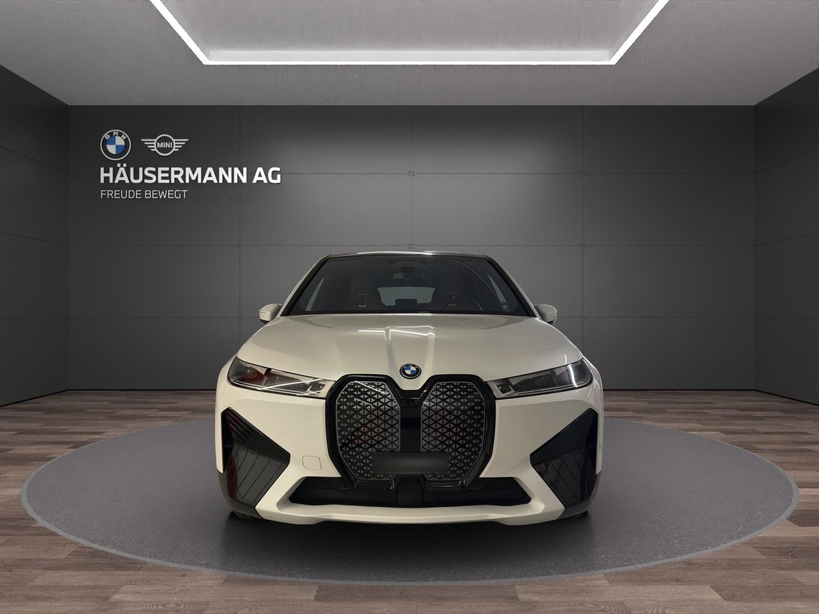 BMW iX 50 SPORTPAKET, Elektro, Occasion / Gebraucht, Automatik - 2