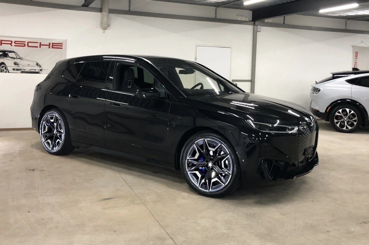 BMW iX 50 Full-Black M-Sport 524PS / Vollausstattung, Électrique, Occasion / Utilisé, Automatique - 3