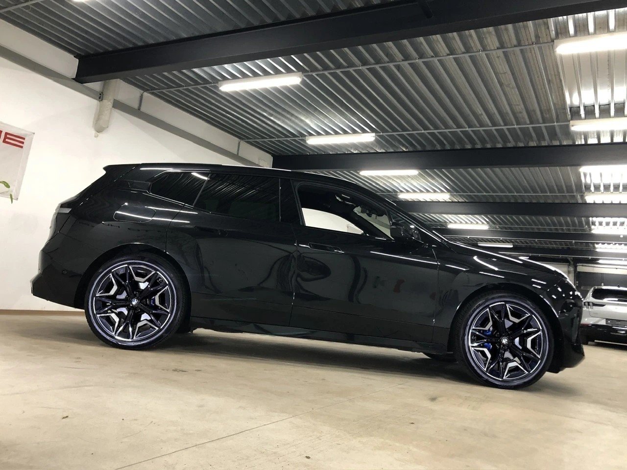 BMW iX 50 Full-Black M-Sport 524PS / Vollausstattung, Électrique, Occasion / Utilisé, Automatique - 4
