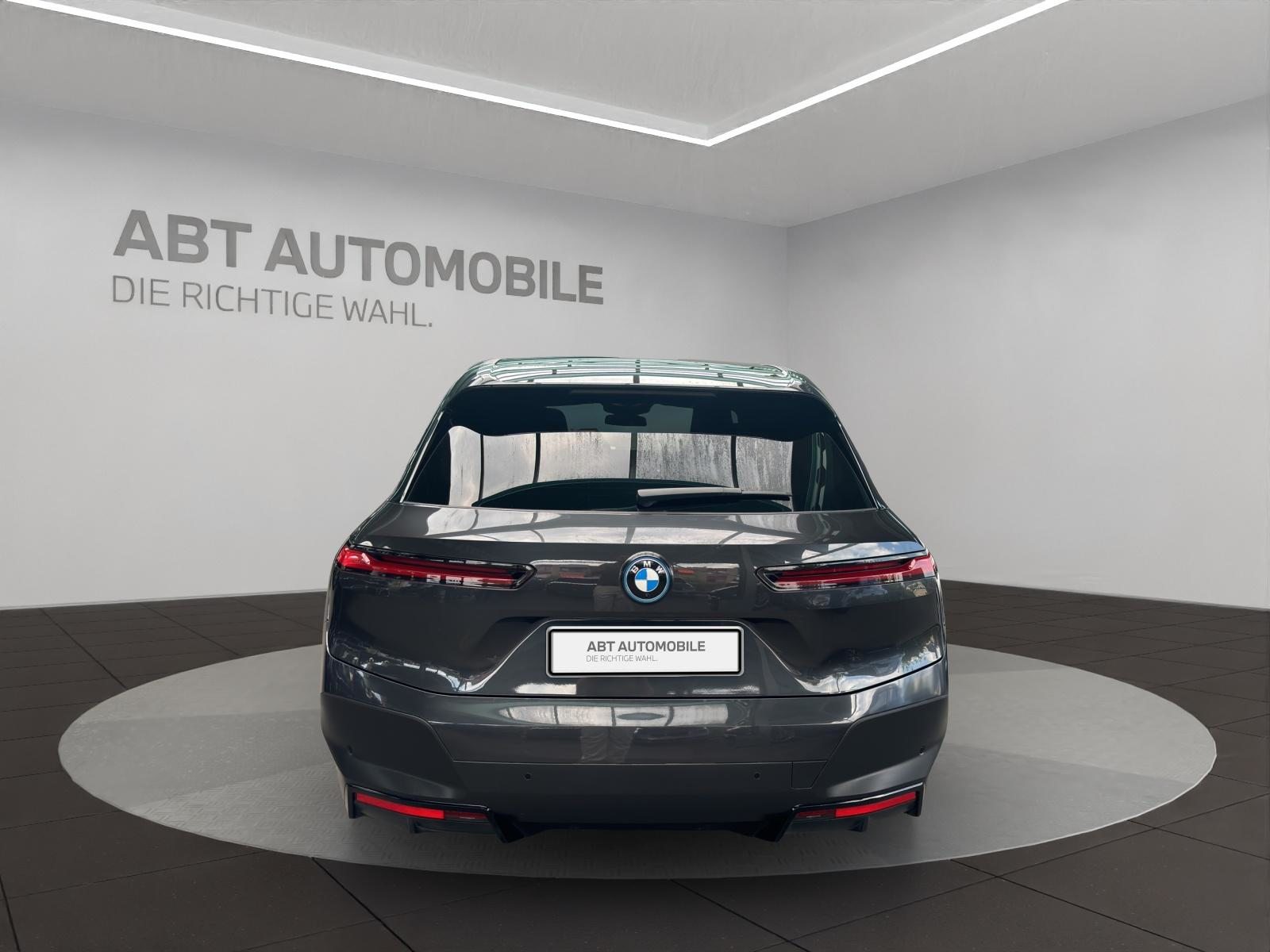 BMW iX xDrive40, Electric, Second hand / Used, Automatic - 5