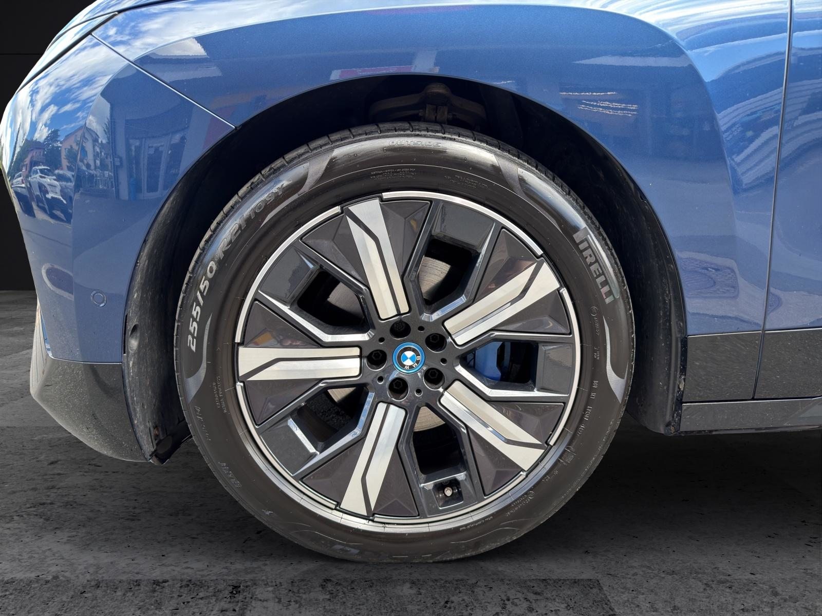 BMW iX xDrive40, Electric, Second hand / Used, Automatic - 5