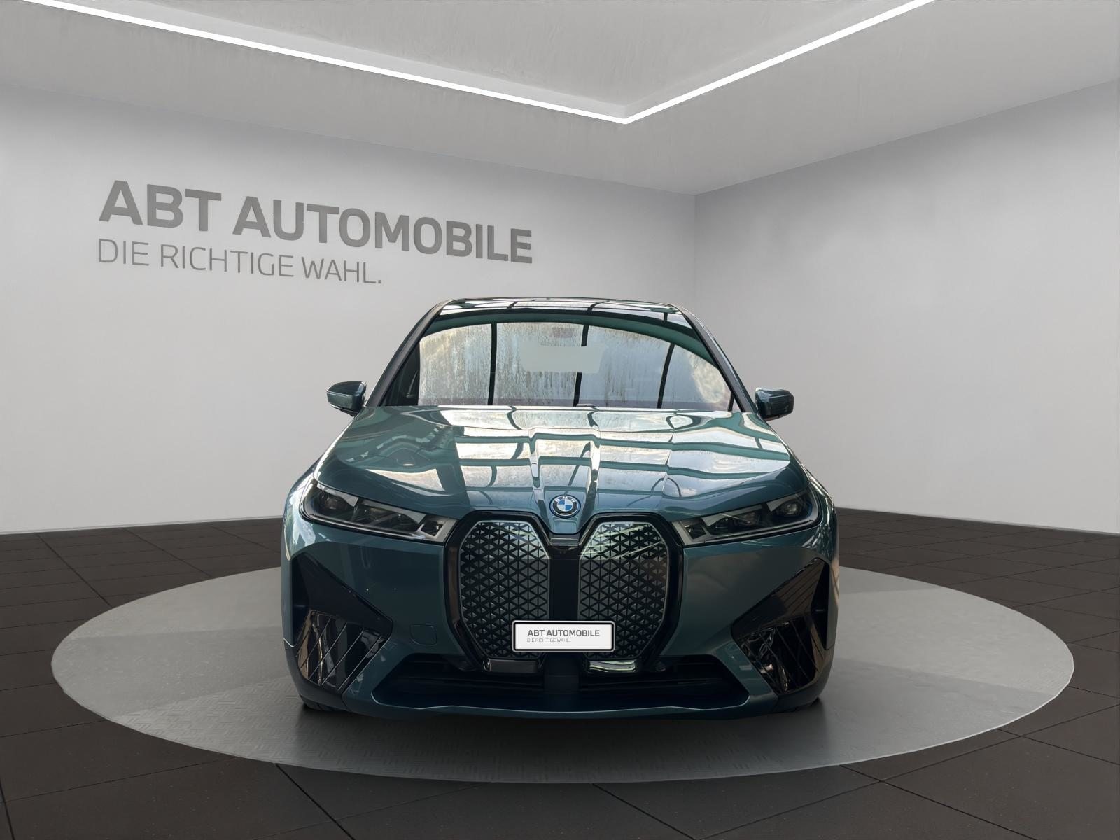 BMW iX xDrive50, Électrique, Occasion / Utilisé, Automatique - 2