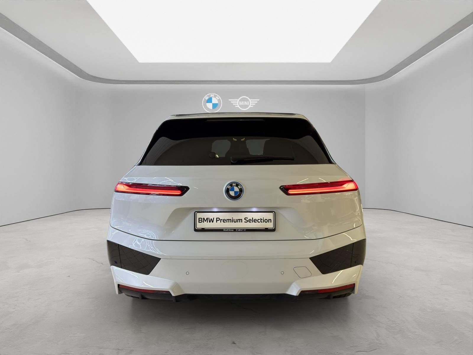 BMW iX xDrive40, Electric, Second hand / Used, Automatic - 4