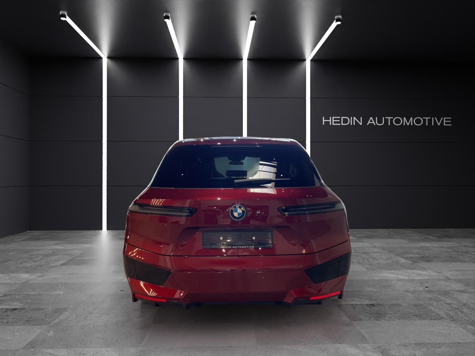 BMW iX xDrive40 SPORTPAKET Attraktiven Leasingzinssatz ab 1,9 % , Elektro, Occasion / Gebraucht, Automatik - 5