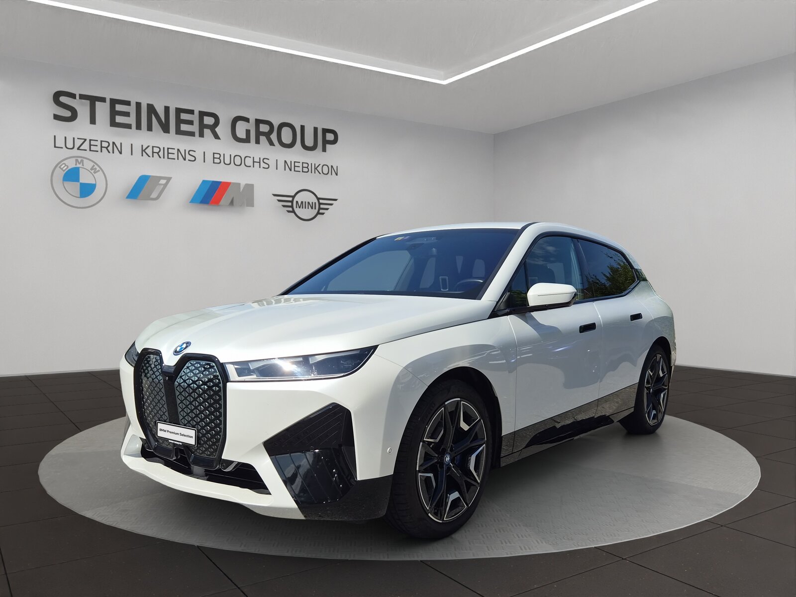 BMW iX 40 Launch Edition