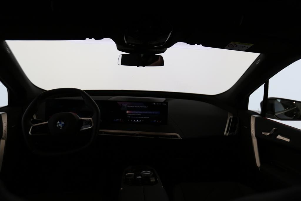 BMW iX xDrive60, Electric, Ex-demonstrator, Automatic - 3