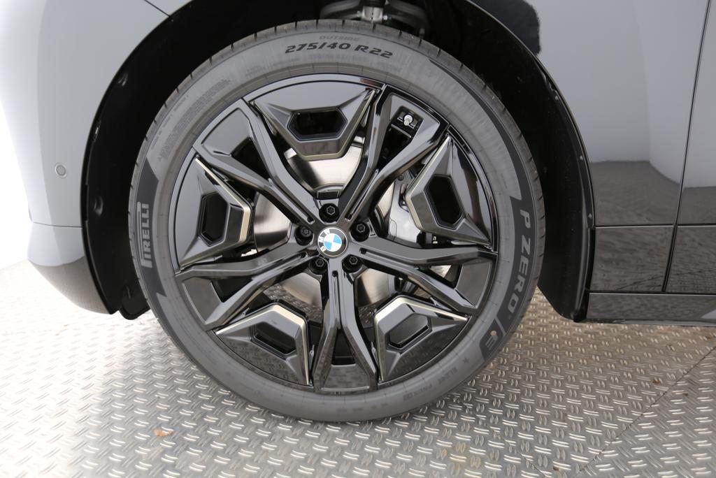 BMW iX xDrive60, Electric, Ex-demonstrator, Automatic - 4