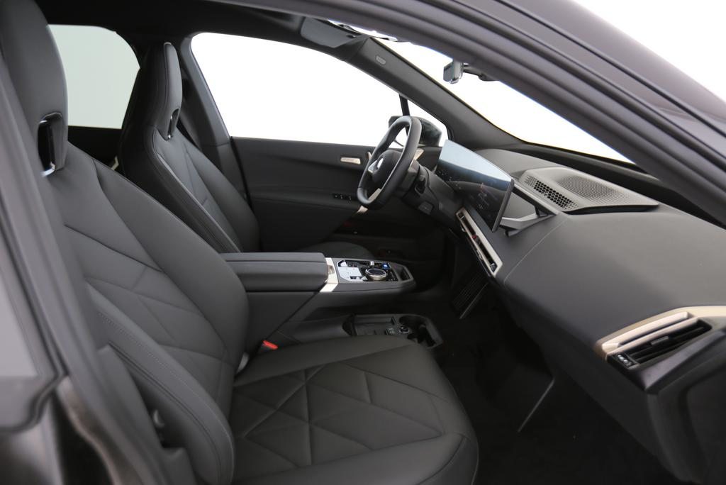 BMW iX xDrive60, Electric, Ex-demonstrator, Automatic - 7