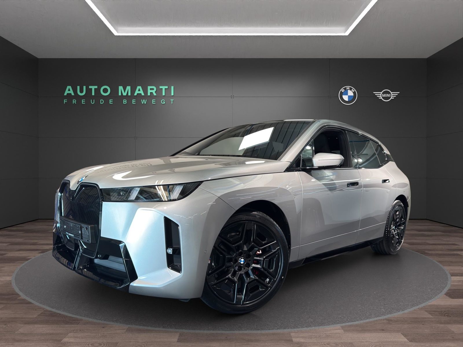 BMW iX xDrive60