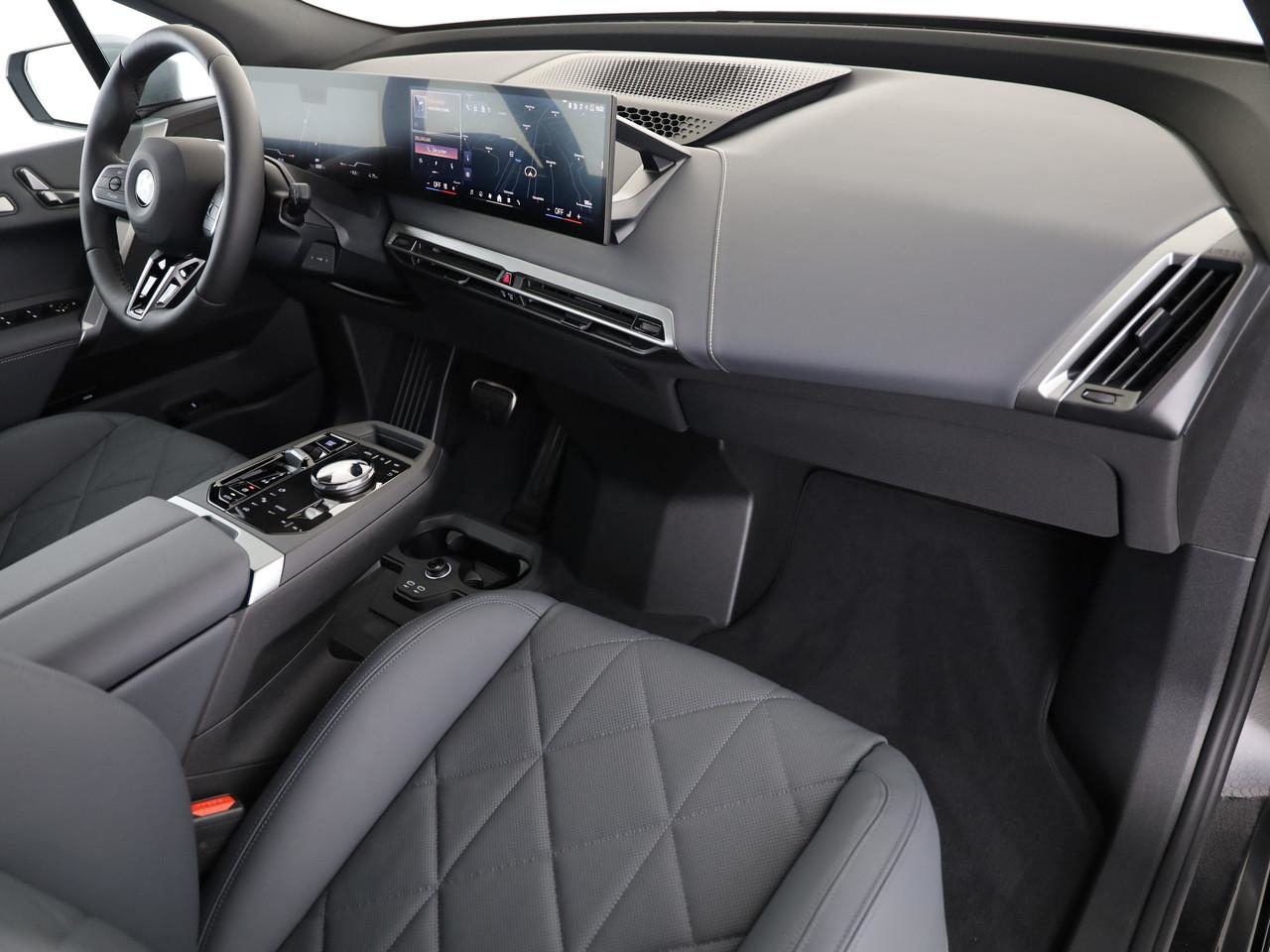 BMW iX xDrive60, Electric, Ex-demonstrator, Automatic - 6