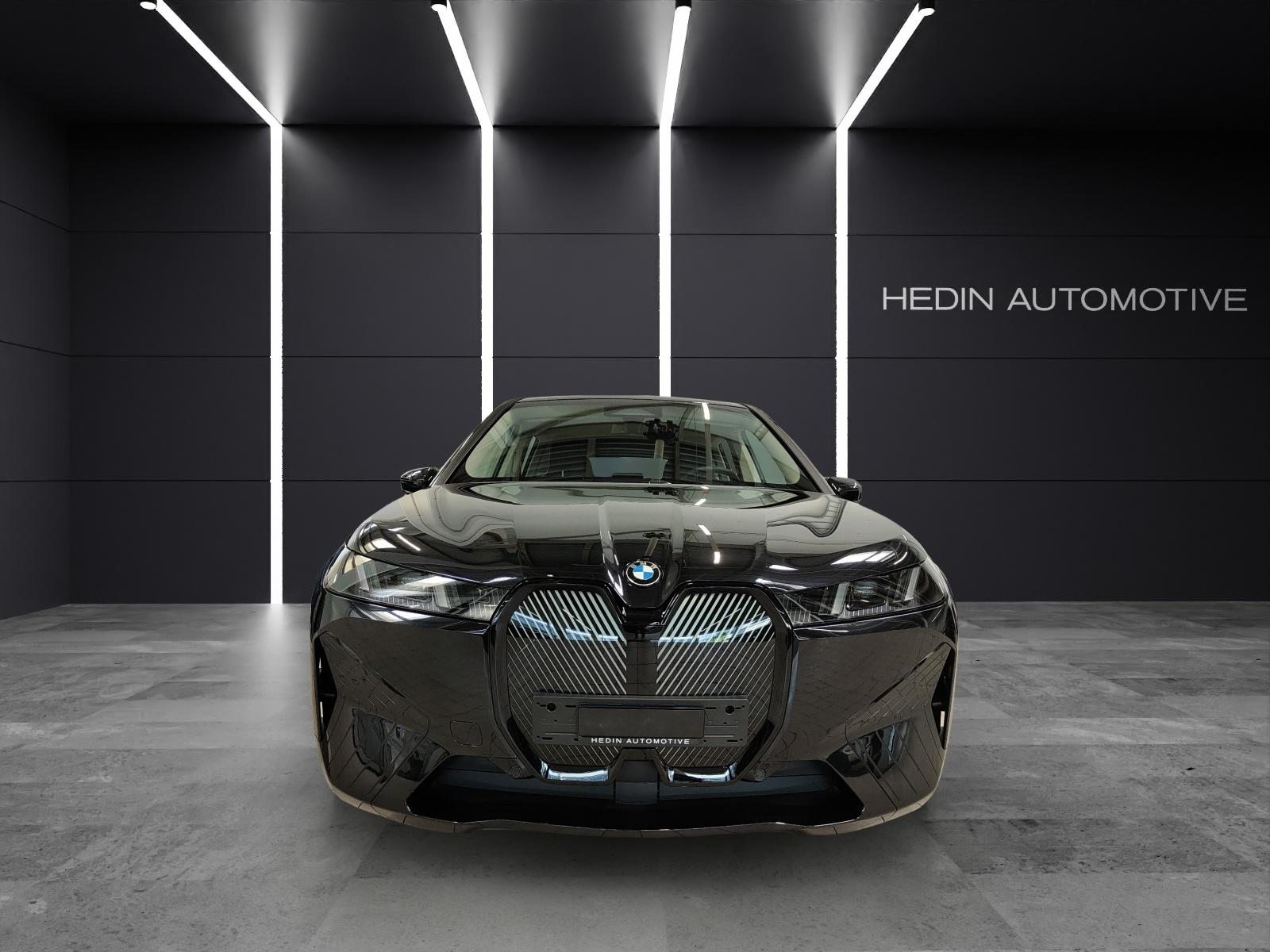BMW iX xDrive60, Électrique, Voiture de démonstration, Automatique - 3