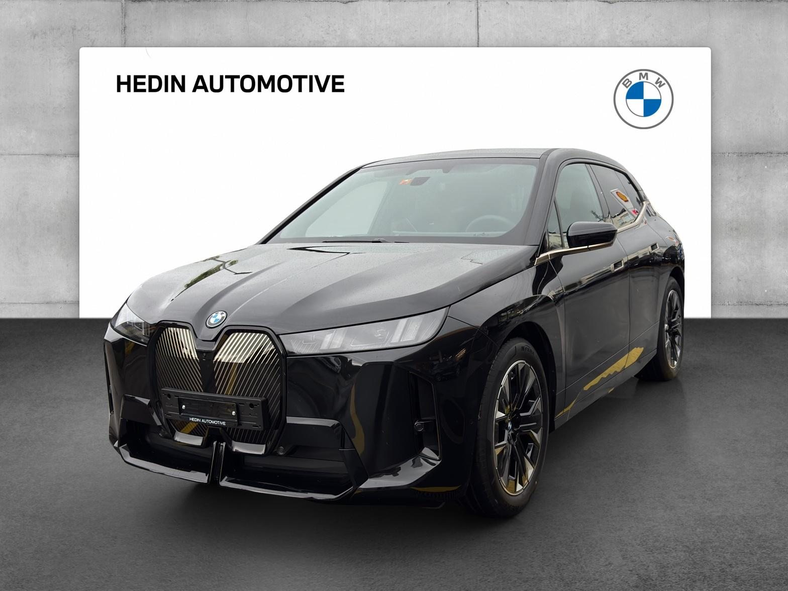 BMW iX xDrive45