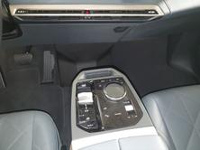 BMW iX 40, Electric, Second hand / Used, Automatic - 4