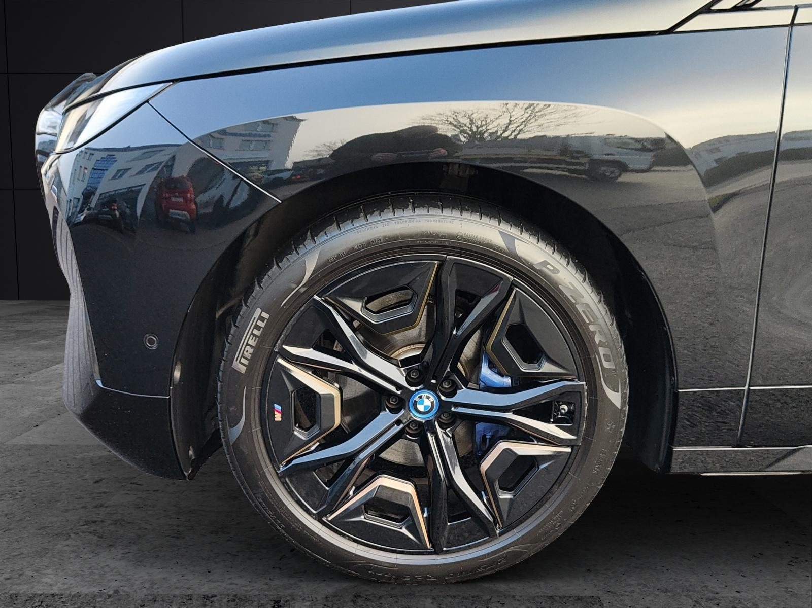 BMW iX xDrive50, Electric, Second hand / Used, Automatic - 6