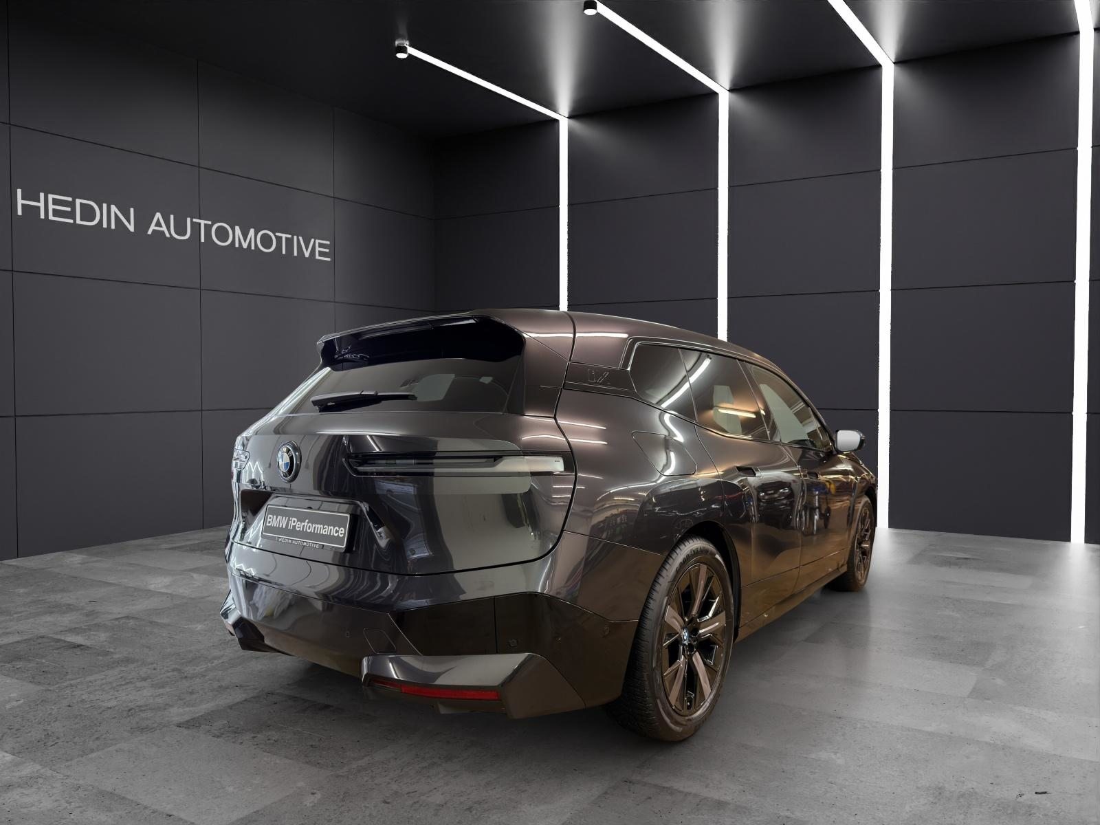 BMW iX xDrive40, Electric, Second hand / Used, Automatic - 5