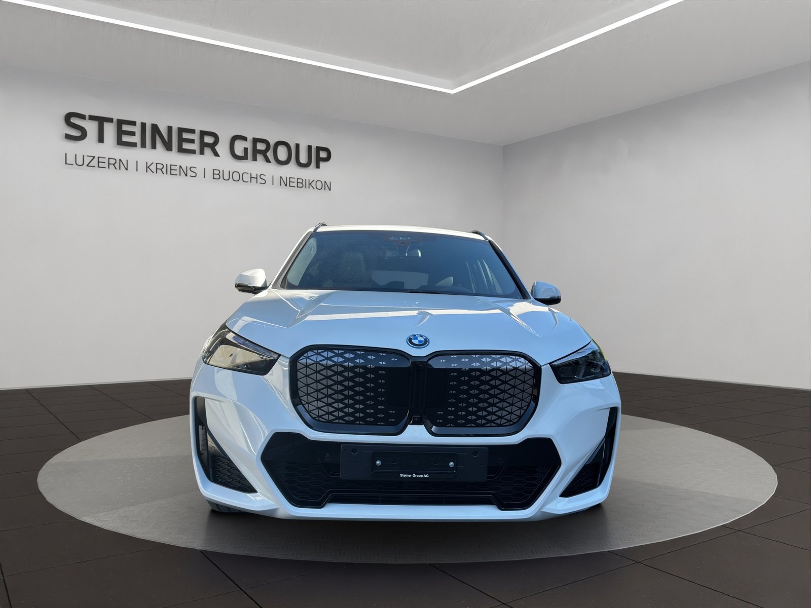 BMW iX1 30 M Sport Pro, Electric, New car, Automatic - 2