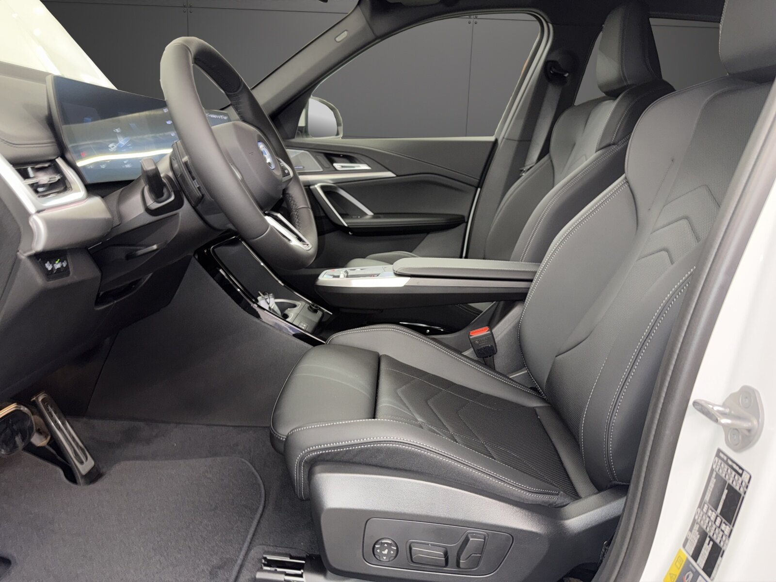 BMW iX1 eDrive 20 Edition M Sport, Elektro, Neuwagen, Automatik - 7