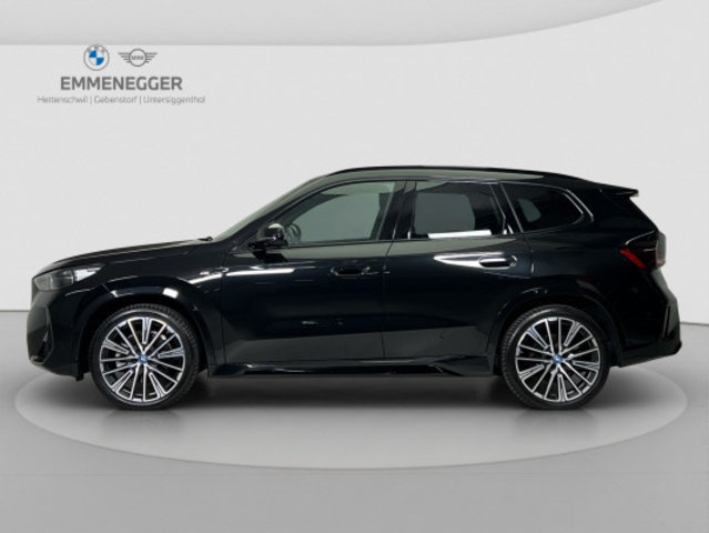 BMW iX1 30, Électrique, Occasion / Utilisé, Automatique - 2