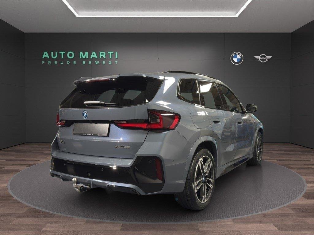 BMW iX1 30, Électrique, Voiture nouvelle, Automatique - 4