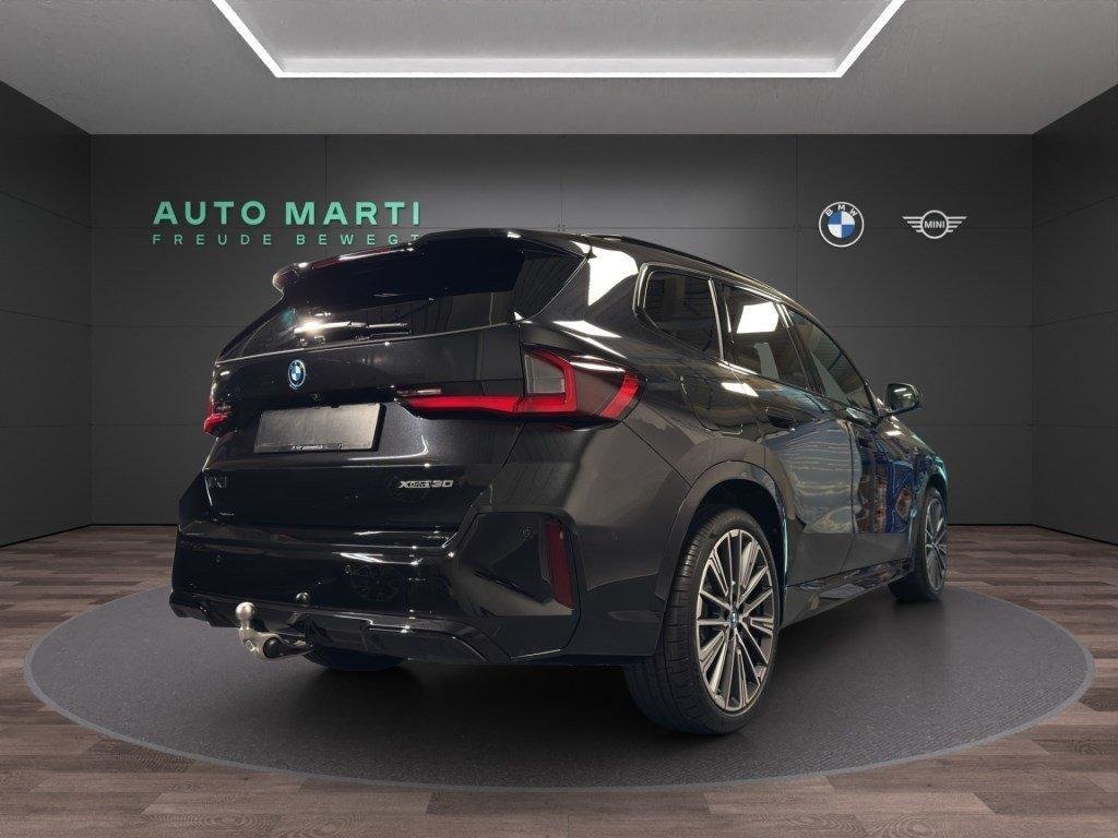 BMW iX1 30, Électrique, Voiture nouvelle, Automatique - 4