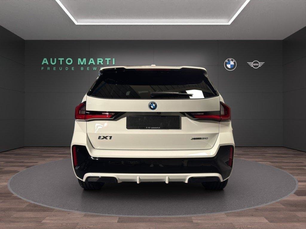 BMW iX1 30, Électrique, Voiture nouvelle, Automatique - 3