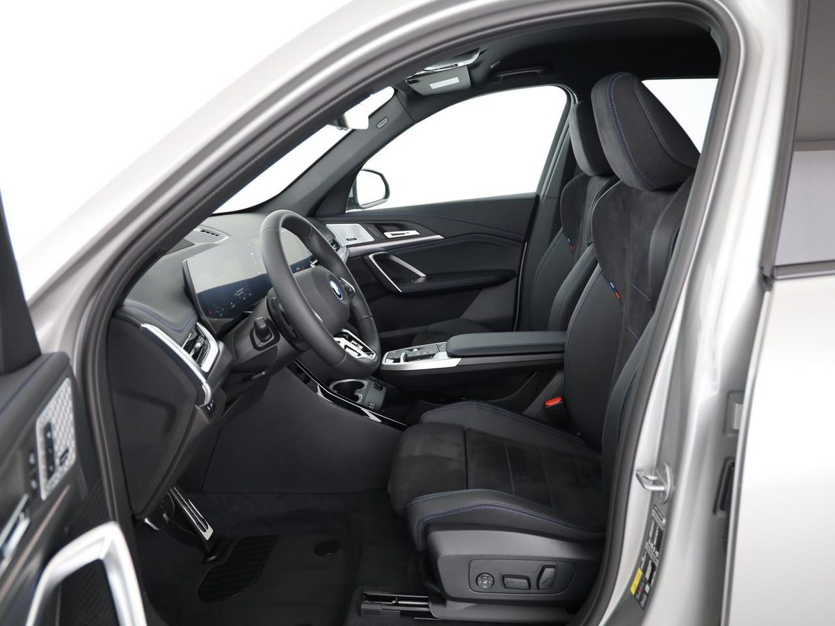 BMW iX1 20 eDrive, Électrique, Voiture nouvelle, Automatique - 4