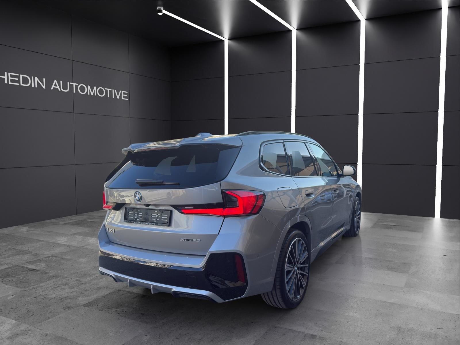 BMW iX1 30 xDrive, Electric, New car, Automatic - 5