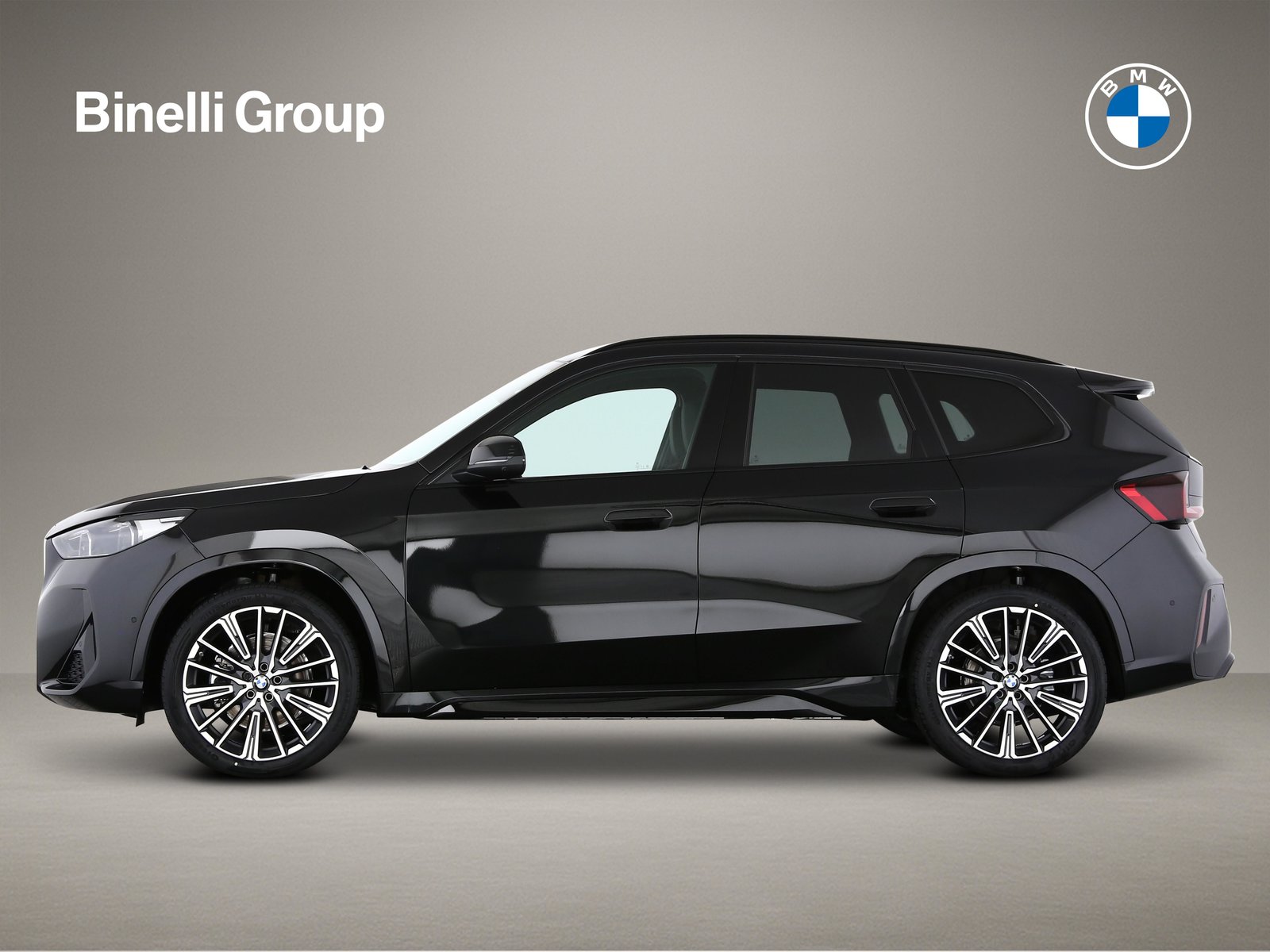 BMW iX1 30, Voiture nouvelle, Automatique - 2