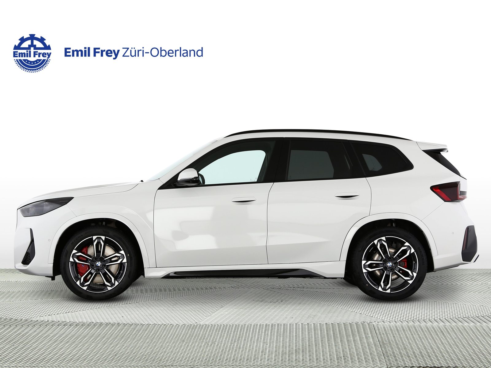 BMW iX1 30 xDrive, Electric, New car, Automatic - 2