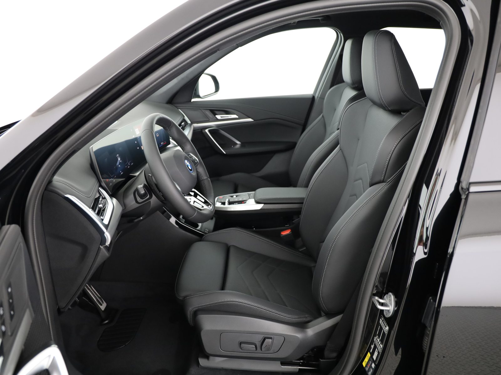 BMW iX1 30 xDrive, Elektro, Neuwagen, Automatik - 4