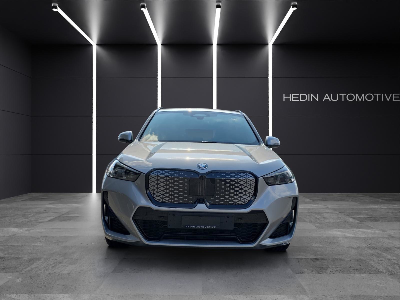 BMW iX1 30 xDrive, Elettrica, Auto nuove, Automatico - 2