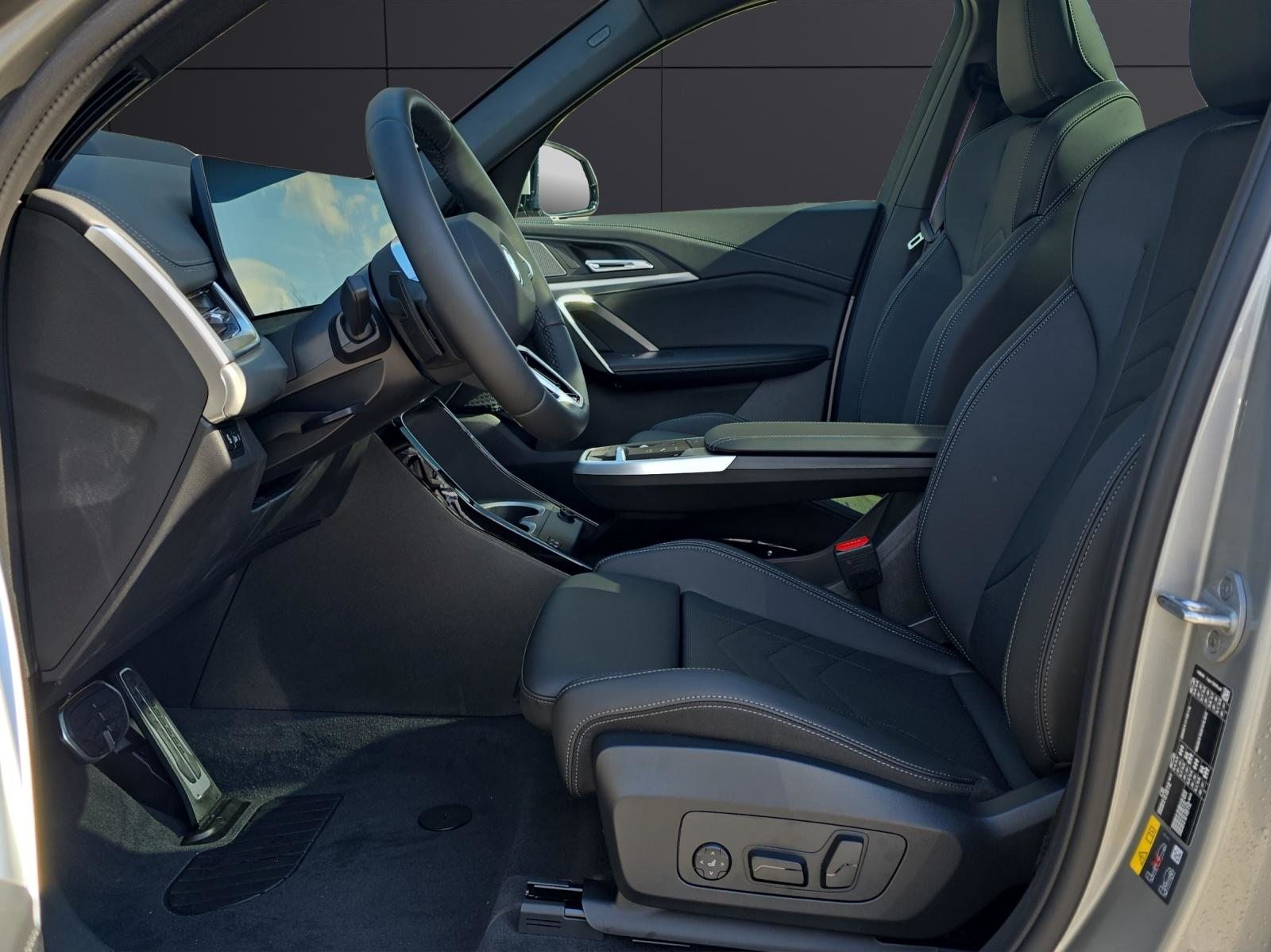 BMW iX1 30 xDrive, Elettrica, Auto nuove, Automatico - 6