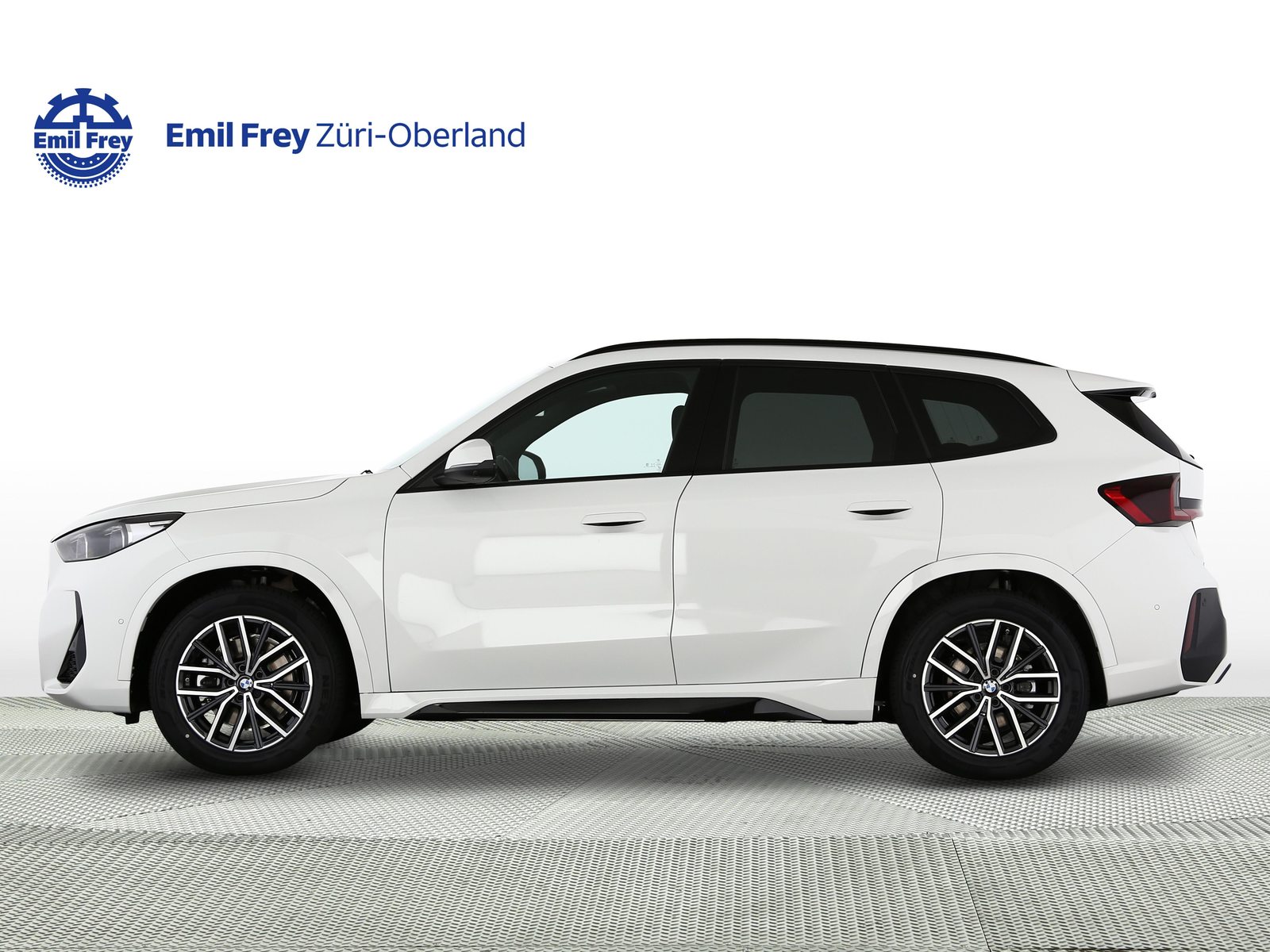 BMW iX1 30 xDrive, Elektro, Neuwagen, Automatik - 2