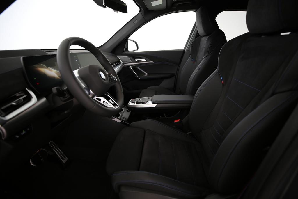 BMW iX1 30 xDrive, Électrique, Voiture nouvelle, Automatique - 4