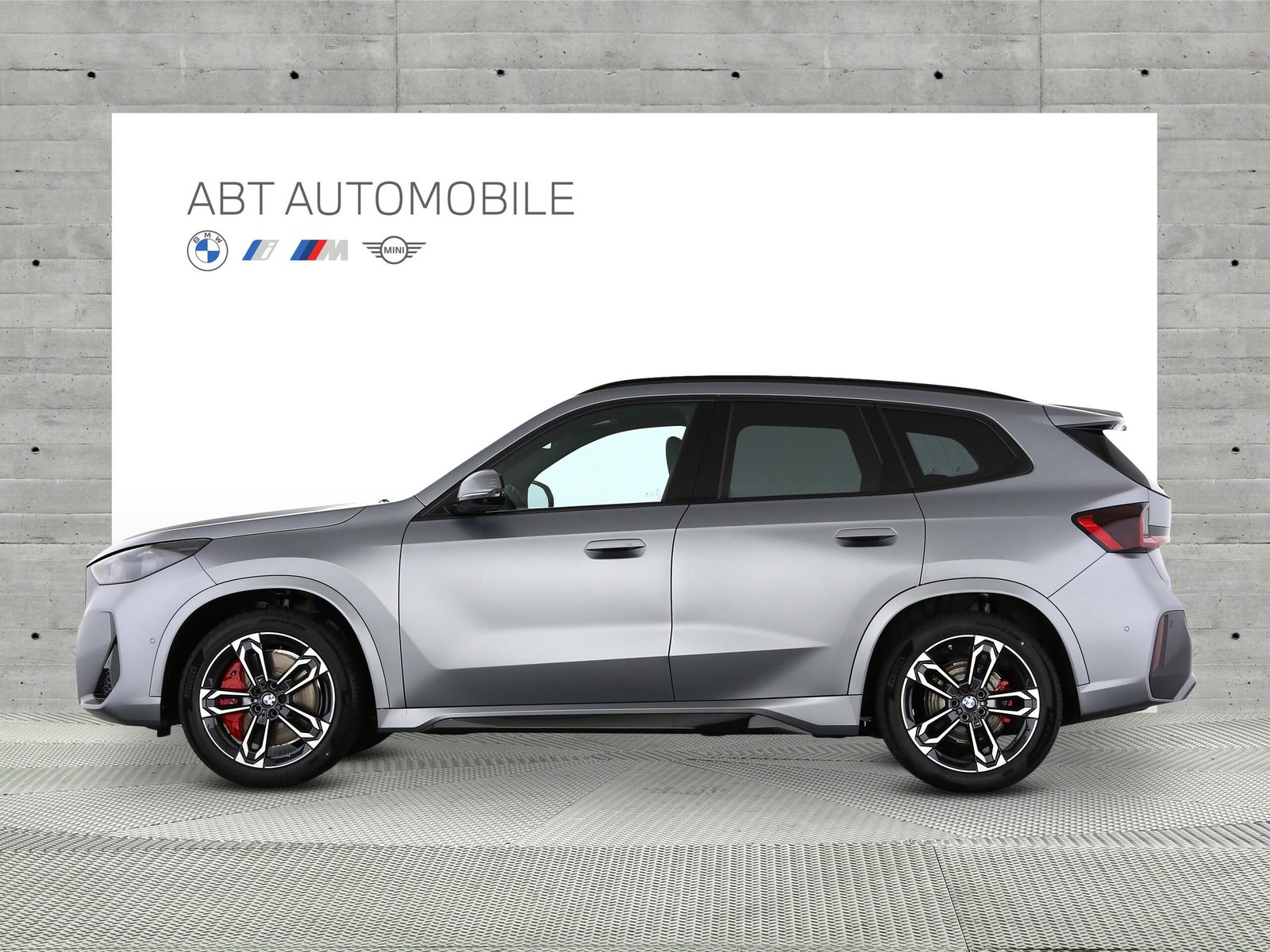 BMW iX1 30 xDrive, Electric, New car, Automatic - 2