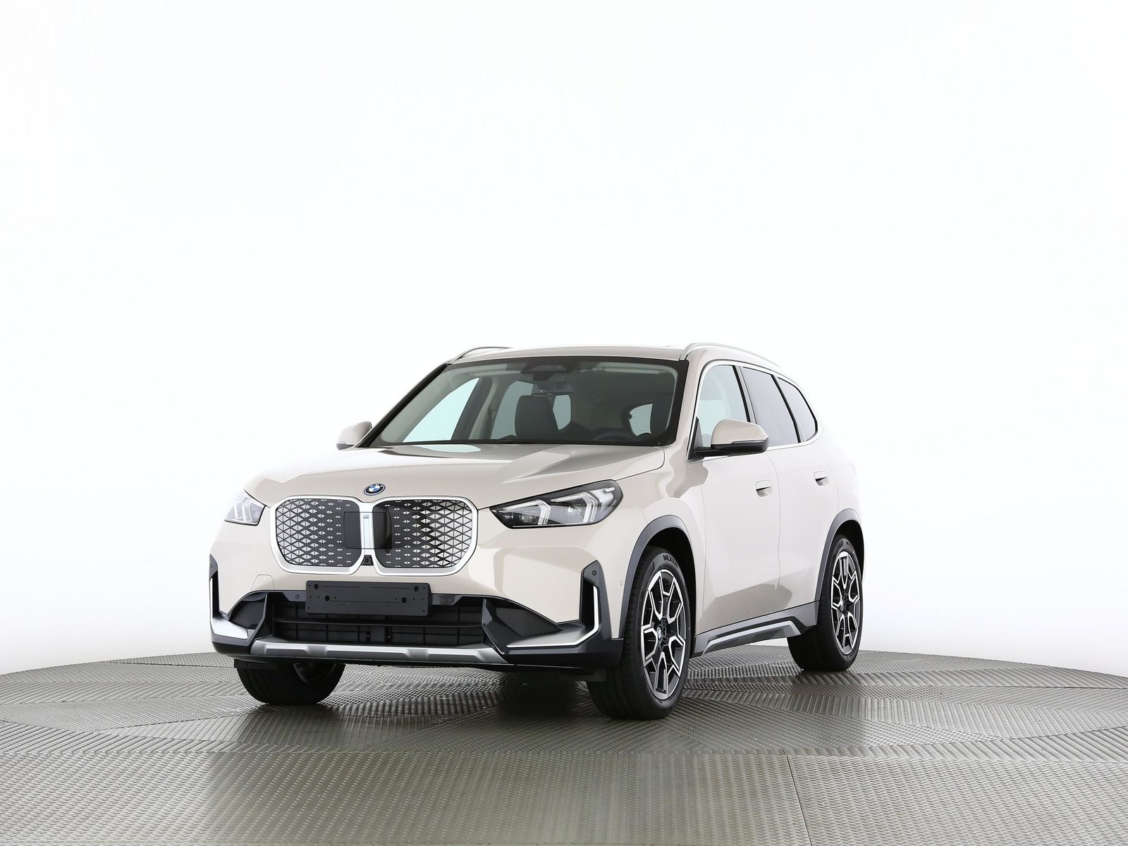 BMW iX1 30 xDrive, Electric, New car, Automatic - 7