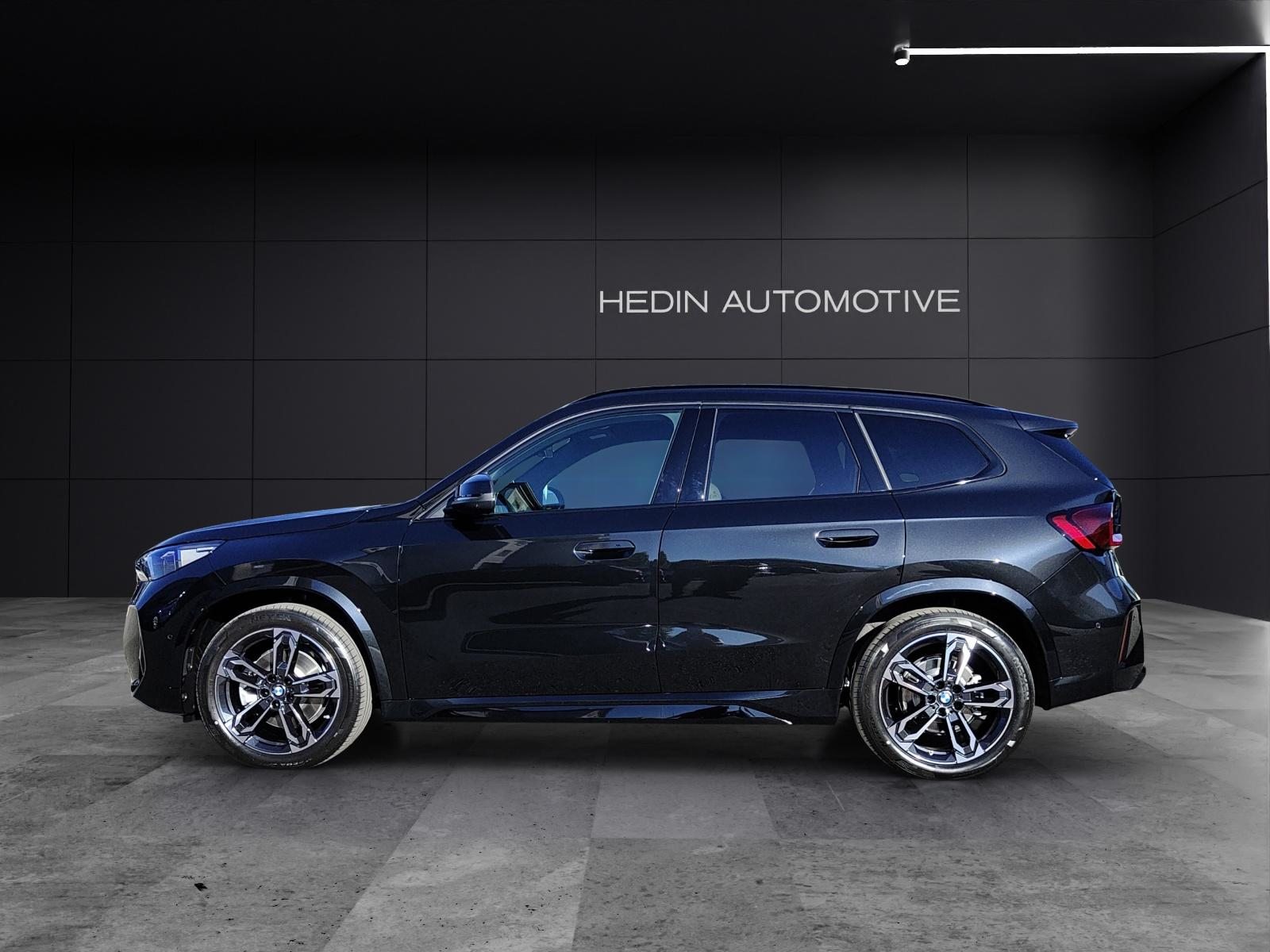 BMW iX1 30 xDrive, Electric, New car, Automatic - 2