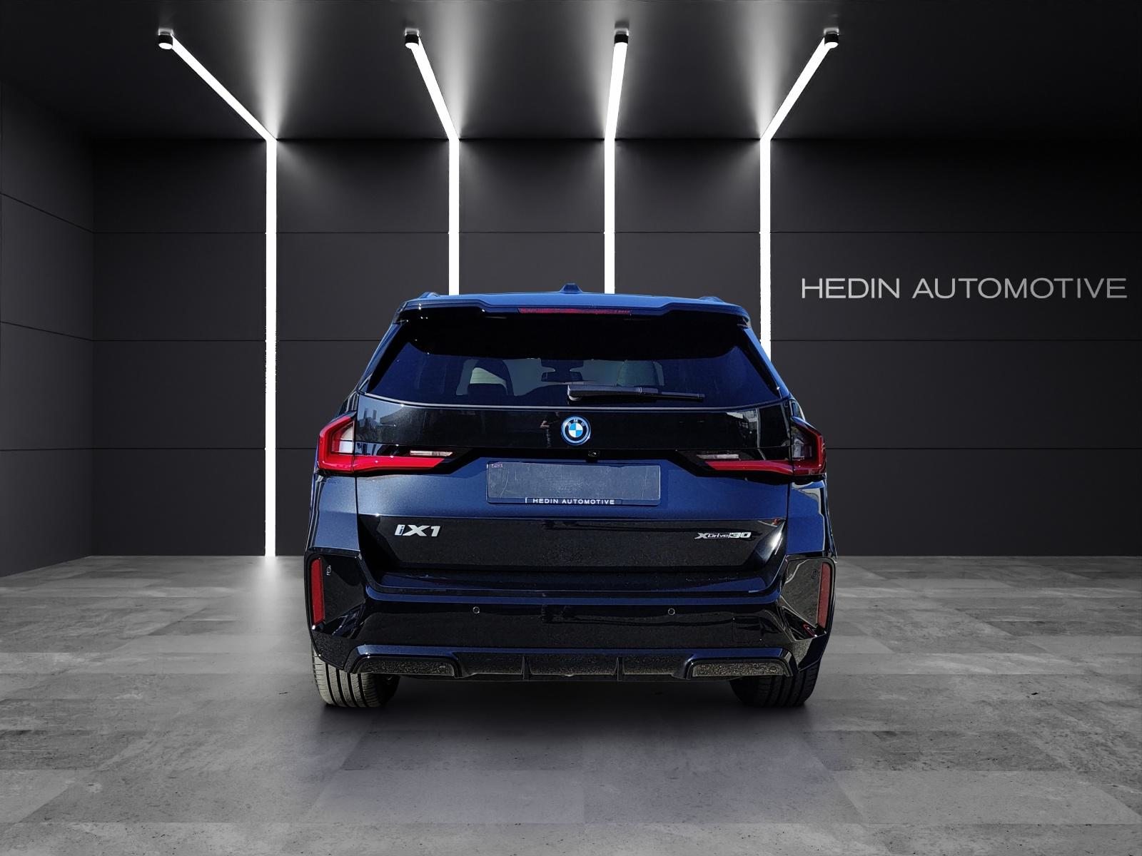 BMW iX1 30 xDrive, Electric, New car, Automatic - 5