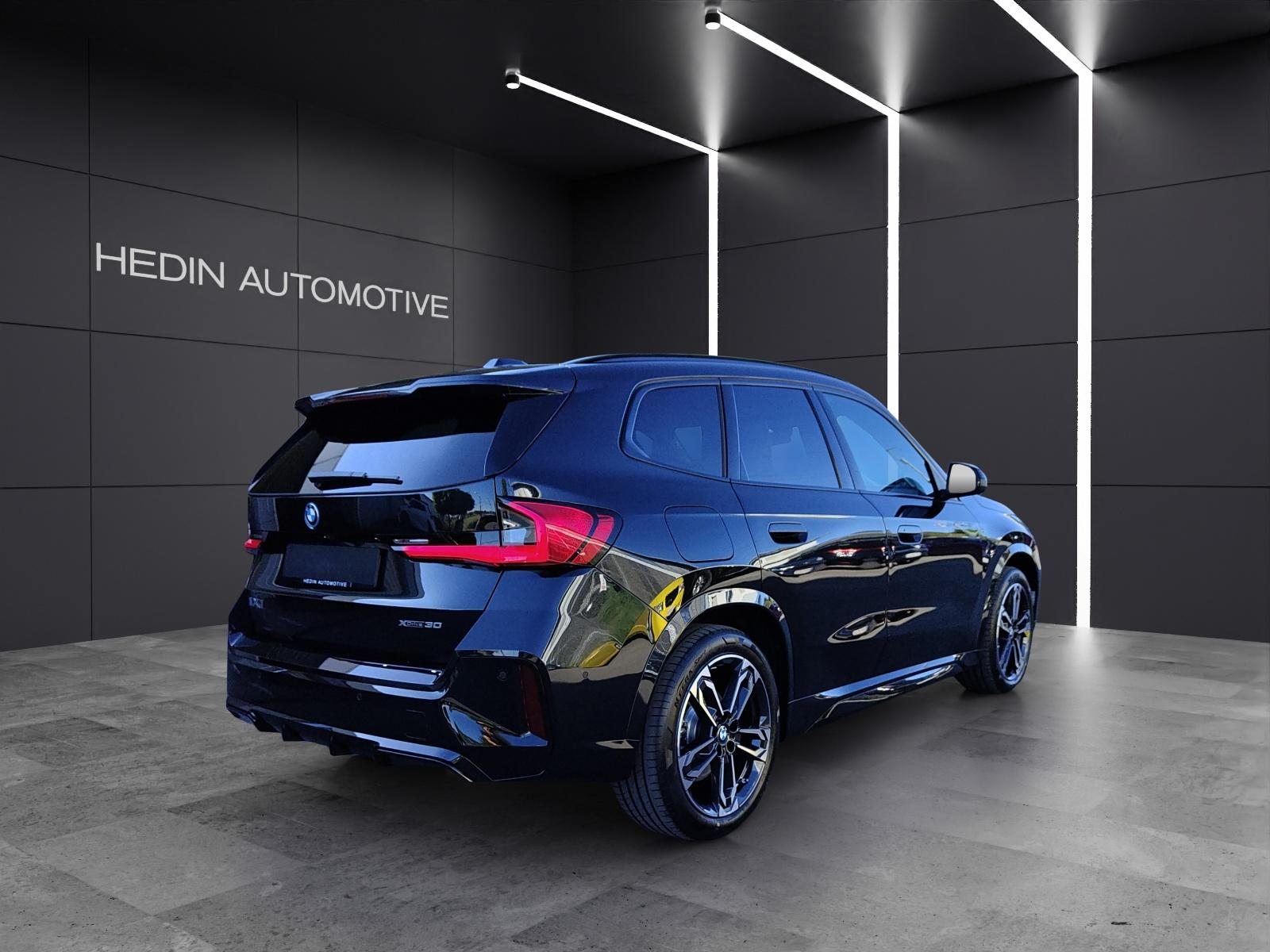 BMW iX1 30 xDrive, Electric, New car, Automatic - 6