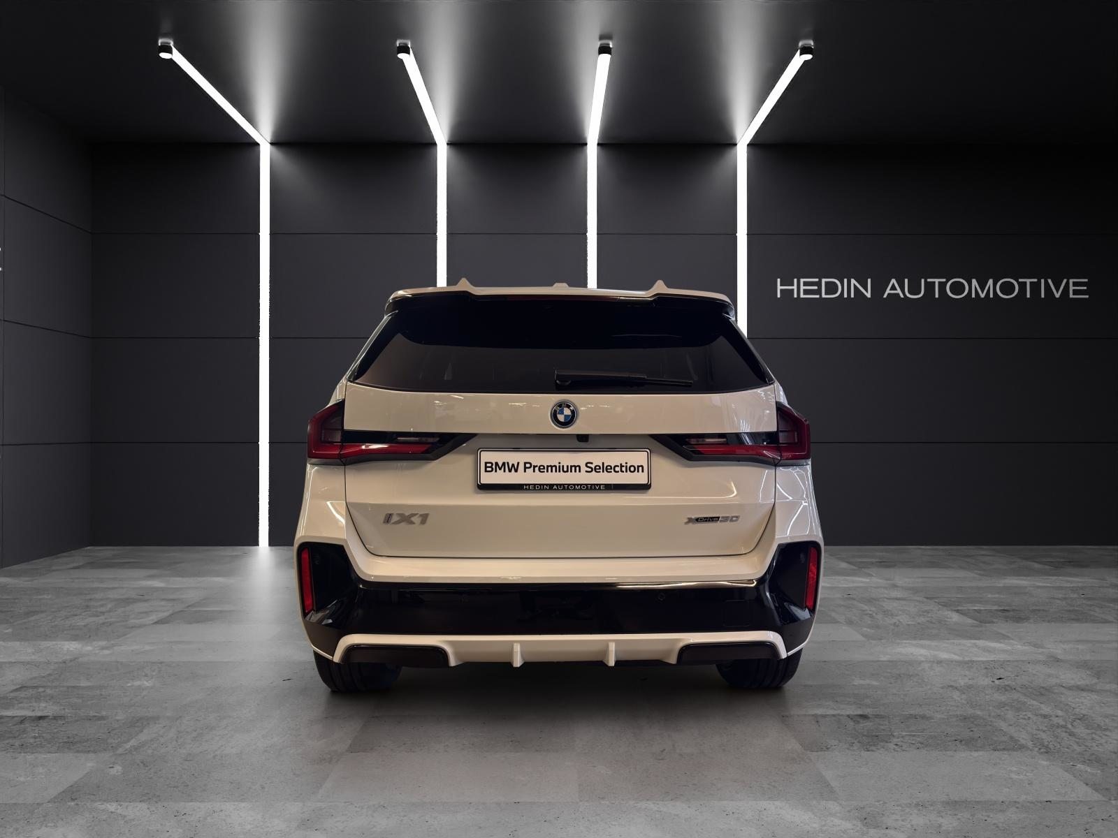 BMW iX1 30 xDrive, Électrique, Voiture nouvelle, Automatique - 4
