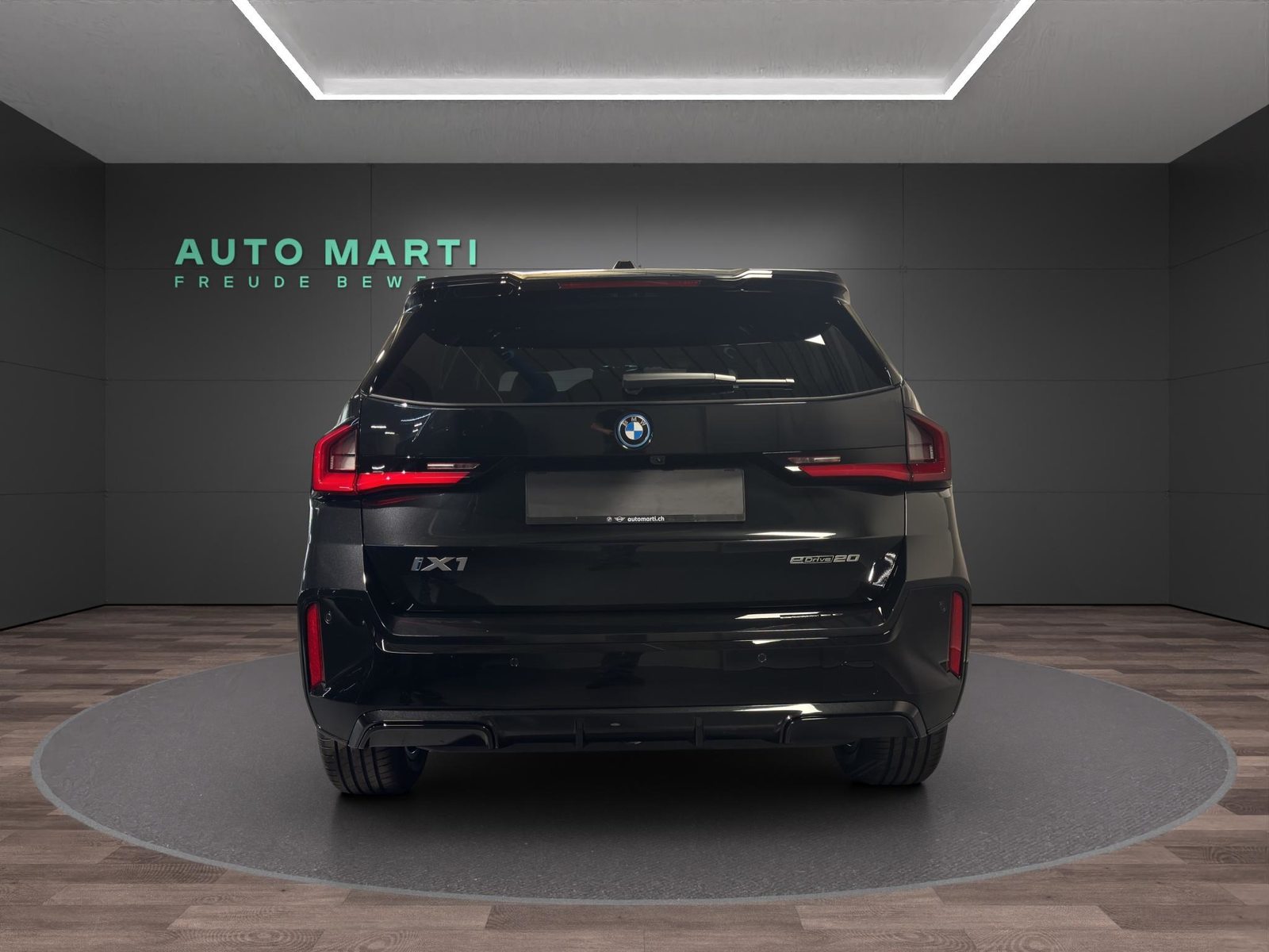BMW iX1 20 eDrive, Electric, New car, Automatic - 3