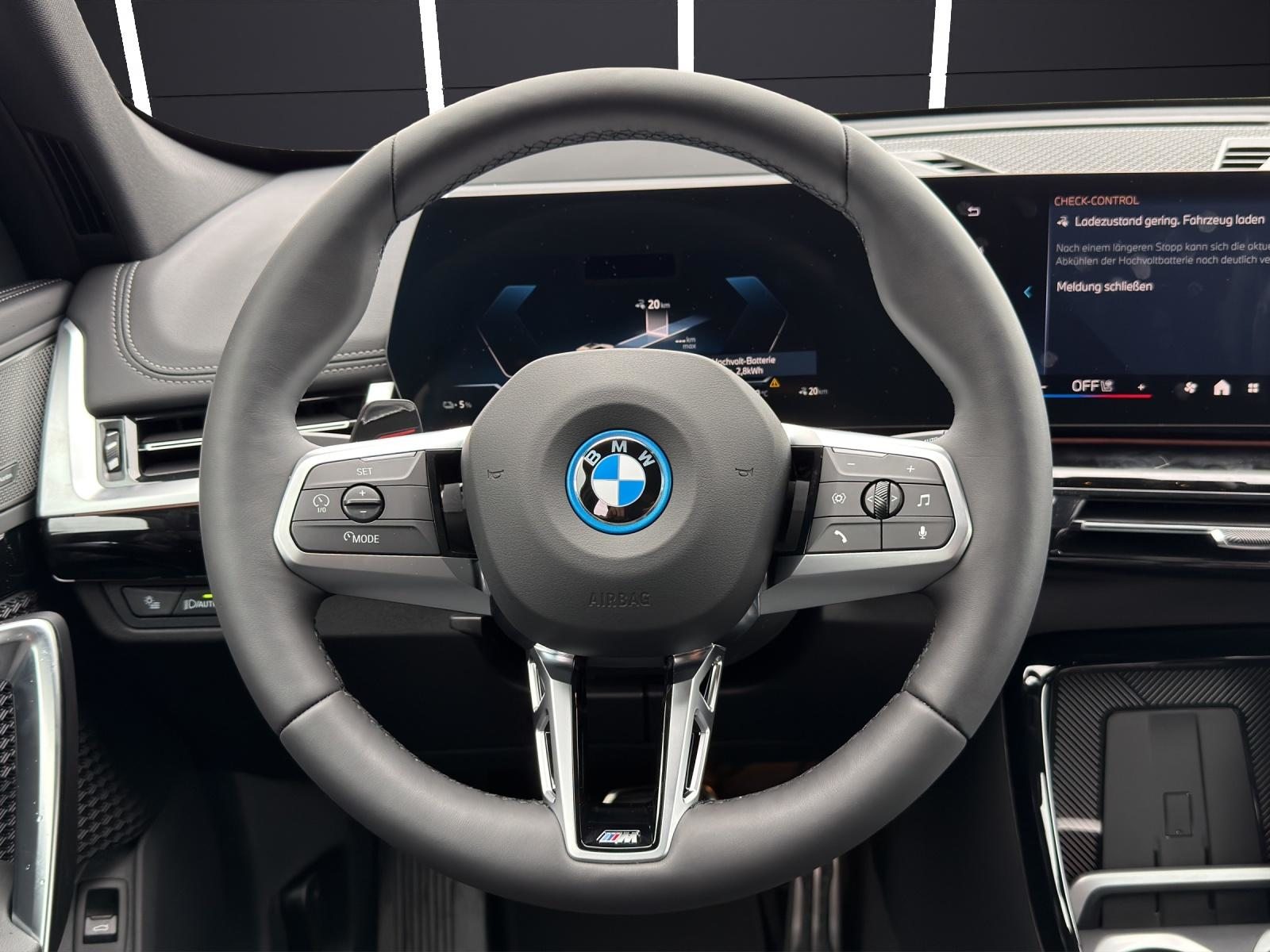 BMW iX1 30 xDrive, Elektro, Neuwagen, Automatik - 6