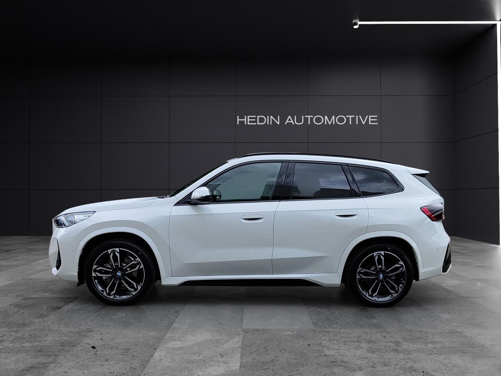 BMW iX1 30 xDrive, Electric, New car, Automatic - 2